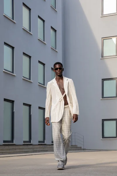 Look 33